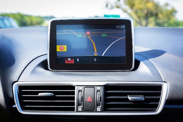 Pertimbangan Sebelum Pilih GPS Mobil Terbaik, Simak Ini!