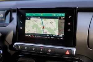 Simak Kelebihan GPS Tracker Bagi Kendaraan agar Perjalanan Lancar